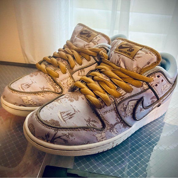 Dunk Low Premium SB 'City of Style Pack'
Nike / 
Sneakers / 
Dunk SB - Picture 1 of 6